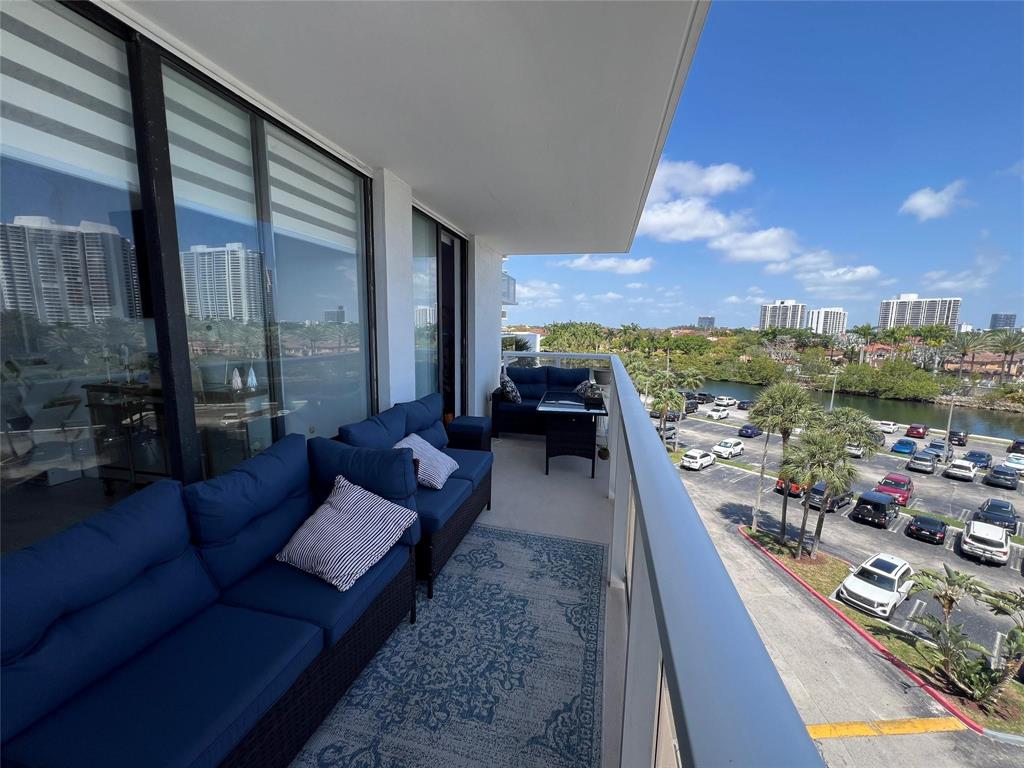 3731 N Country Club Dr #529